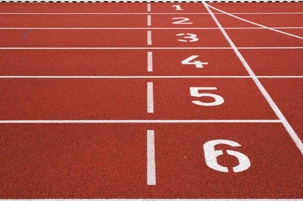Le corsie numerate della pista di atletica